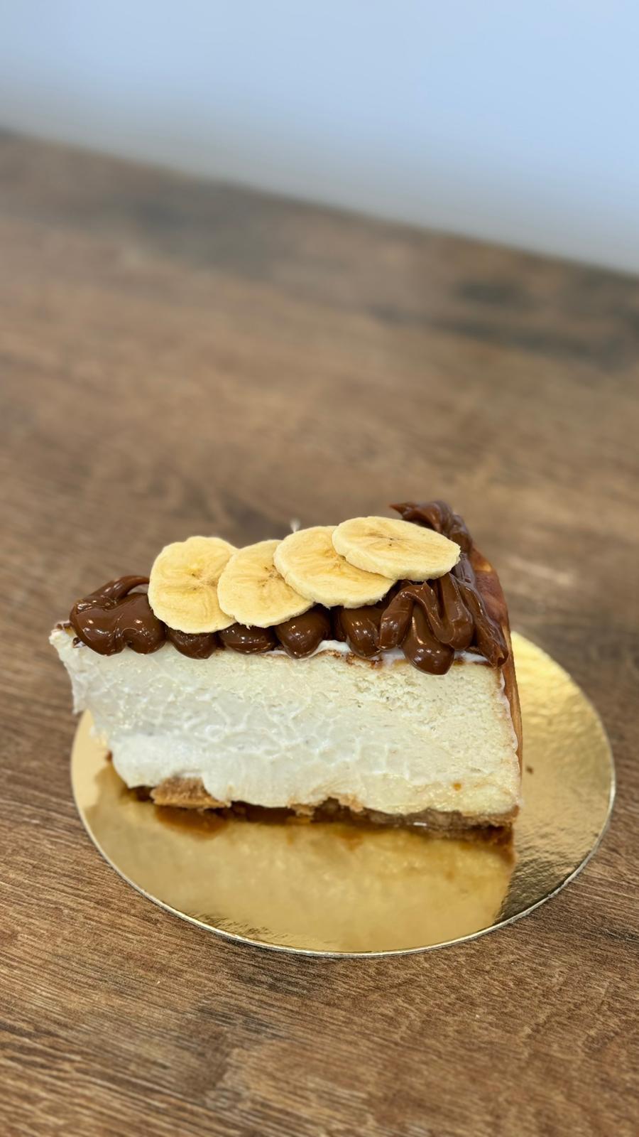 Tarta de queso con plátano y dulce de leche